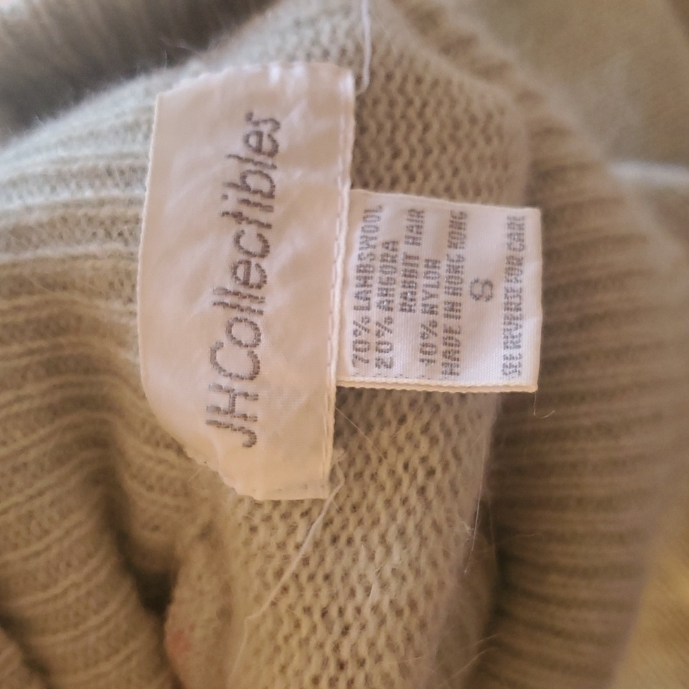 JH Collectibles 90%‎ Lambswool & Angora Turtleneck Sleeveless Sz. S Sweater - Picture 6 of 10